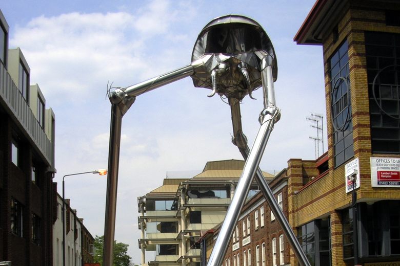 martian-sculpture-in-woking-surrey